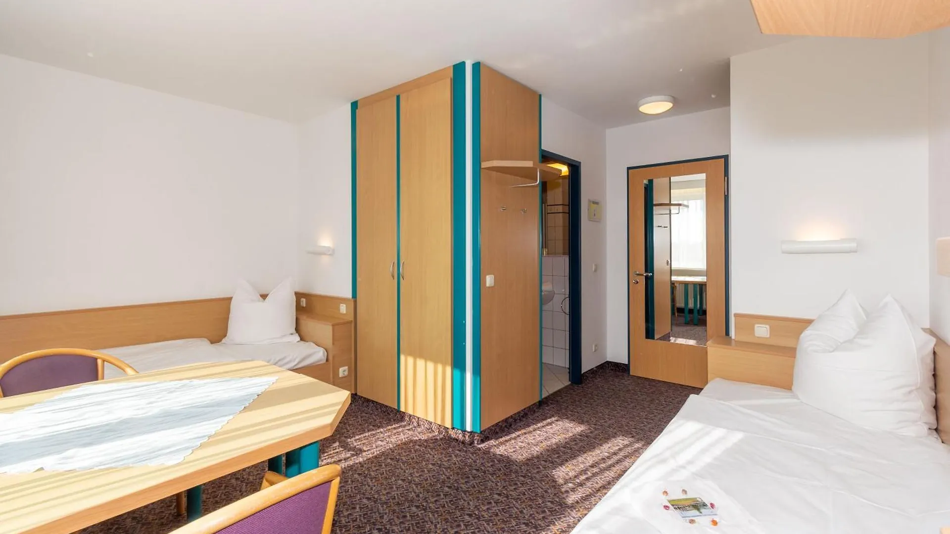 Gaestehaus Im Haus Des Kfz-Gewerbes 드레스덴 독일