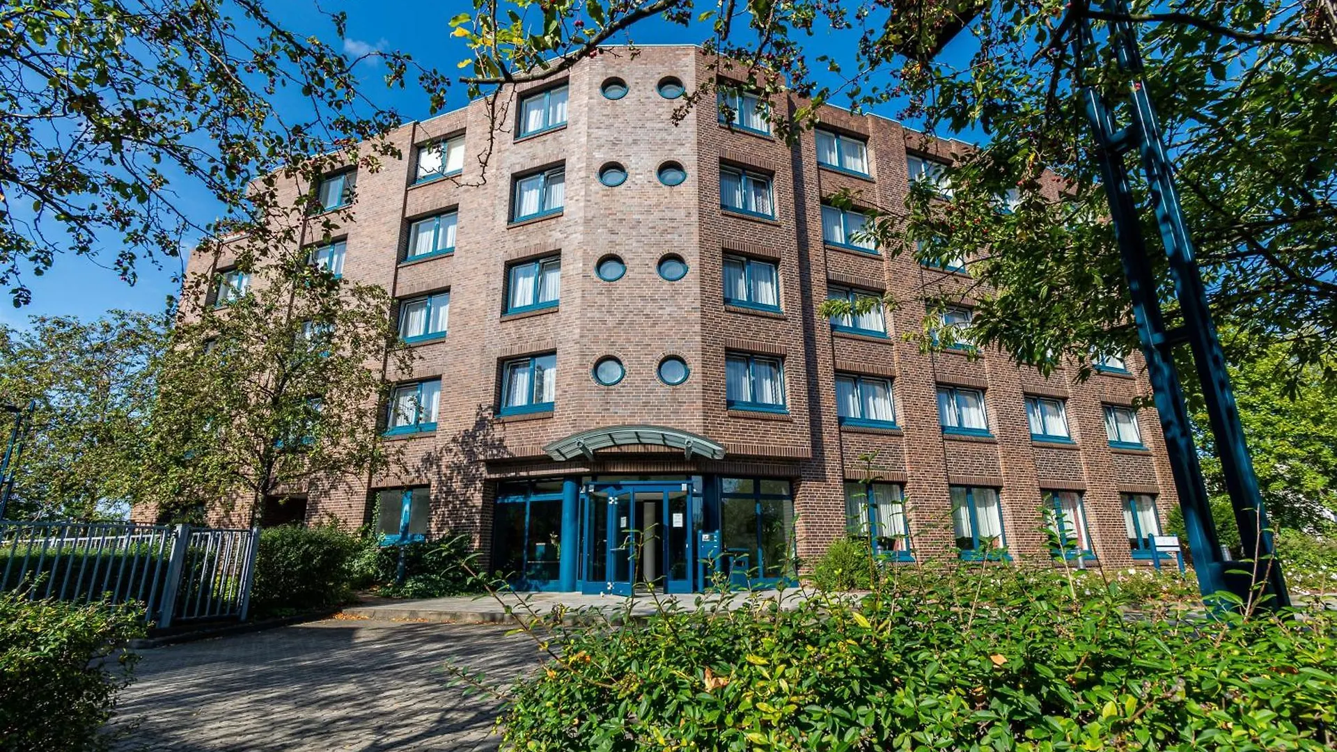 Gaestehaus Im Haus Des Kfz-Gewerbes Dresden